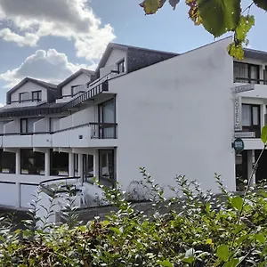 ** Hotel Logis L'elanceze Frankreich